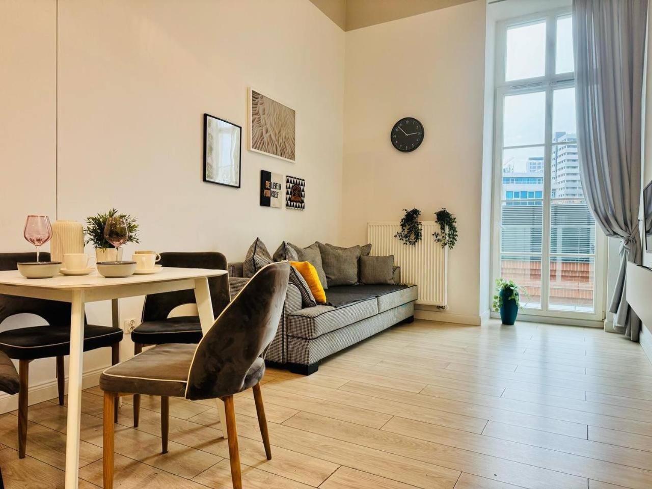 Absyntapartments 24 Rynek Вроцлав Экстерьер фото